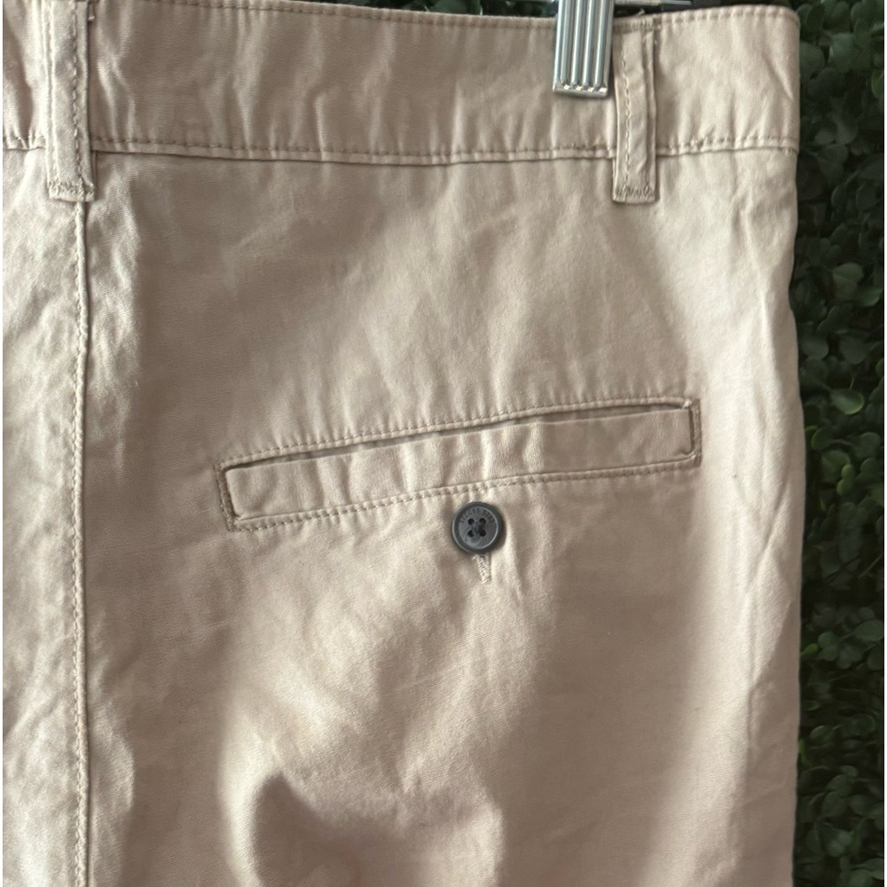 H&M MEN’S KHAKI CHINO SHORTS - Picture 6 of 9